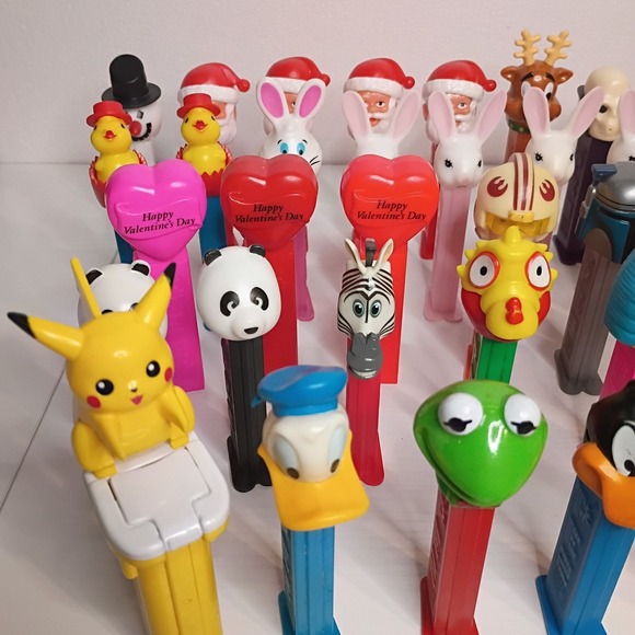 56 Piece PEZ Dispenser Collection Lot No Candy Some Vintage Keychains Minis - Picture 8 of 14